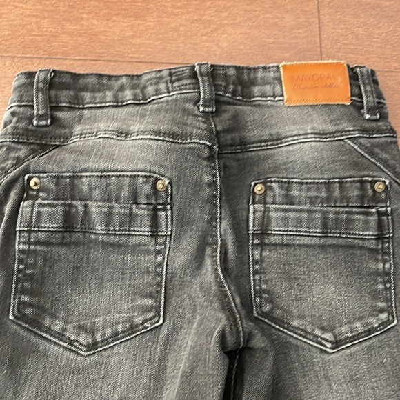 Mayoral Boys size 8 Black distressed Jeans - Picture 7 of 9